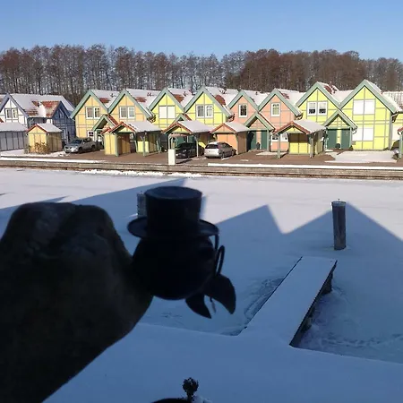 펜션 Hafendorf Rheinsberg C2 Direkt Am Wasser